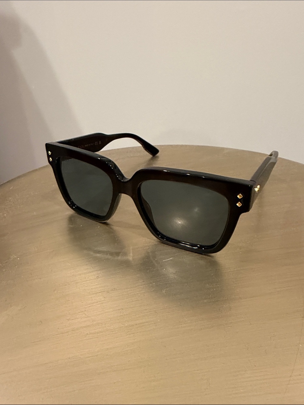 Gucci Sunglasses with dark Havana frame and blue lenses